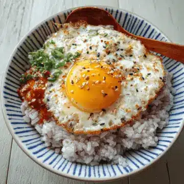 5-Minute Gyeran Bap (Korean Egg Rice Bowl)