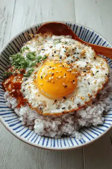 5-Minute Gyeran Bap (Korean Egg Rice Bowl)