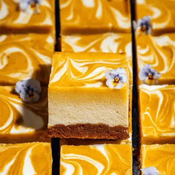 Vegan mango cheesecake bars