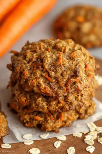 Healthy Carrot Cake Oatmeal Cookies