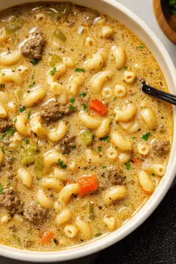 One-Pot Macaroni Cheeseburger Soup – NO VELVEETA!