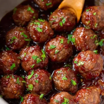 Easy Grape Jelly Meatballs Recipe