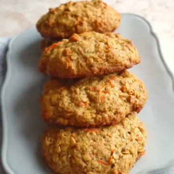 Carrot Cake Oatmeal Cookies
