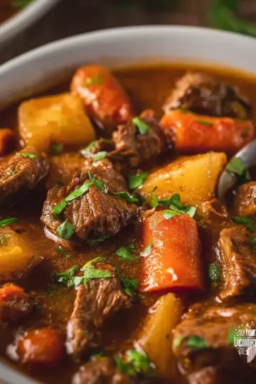 Old Fashioned Beef Stew Recipe (Classic Stovetop)