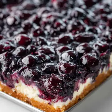 Blueberry Cream Cheese Bars {Copycat Blueberry Jamboree}