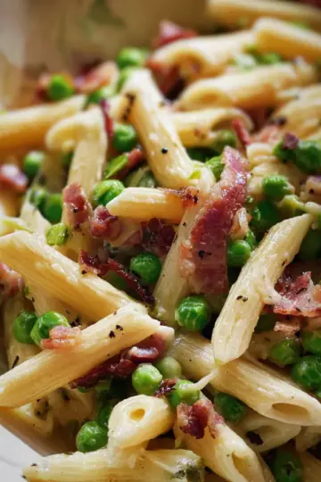 Penne Pasta, Peas and Bacon